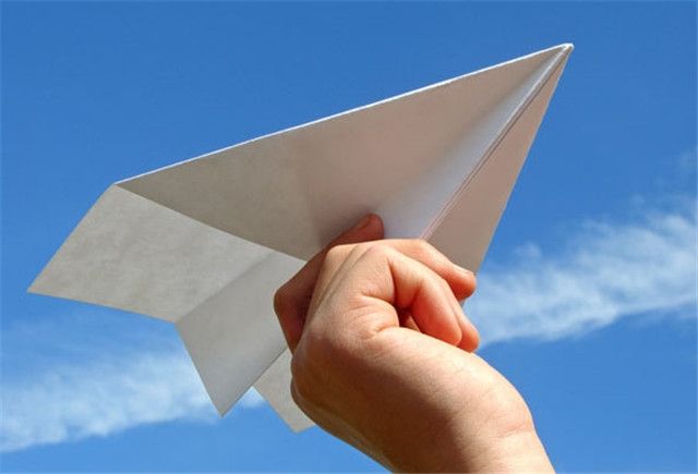 能飞9000000米的纸飞机 能飞9000000米的纸飞机是真是假